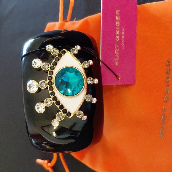 KURT GEIGER LONDON CUFF BRACELET Eye and Crystal Accents - Picture 5 of 10
